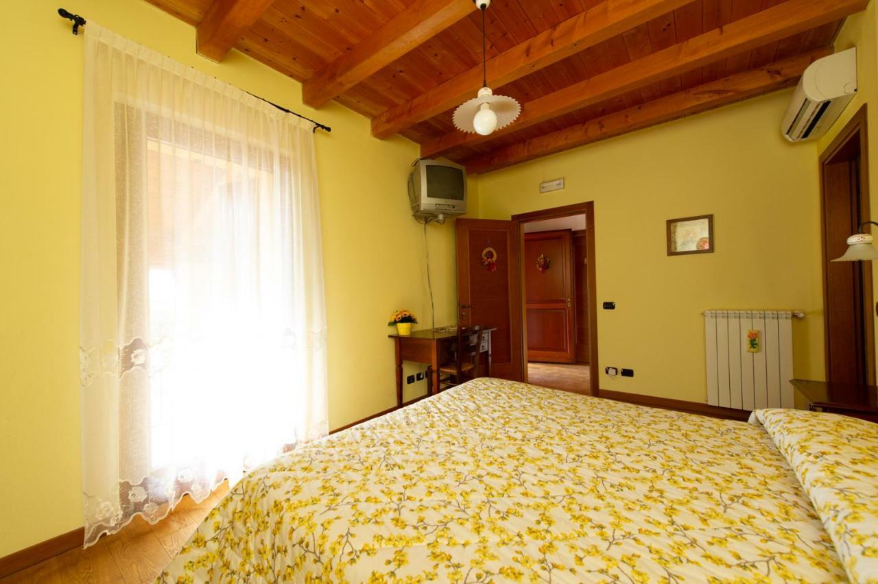 Agriturismo Lis Rosis Medea Kültér fotó
